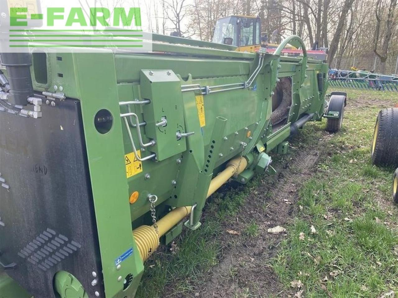 Krone xdisc 620 - Takarmánybetakarító gép: 5 kép. Krone xdisc 620 - Takarmánybetakarító gép: 5 kép.