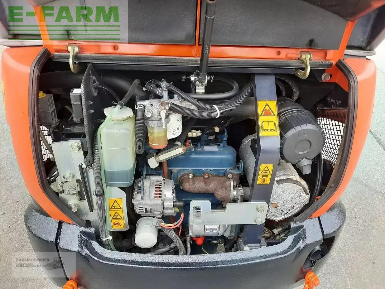 Kubota kx 016-4 - Minikotró: 5 kép. Kubota kx 016-4 - Minikotró: 5 kép.