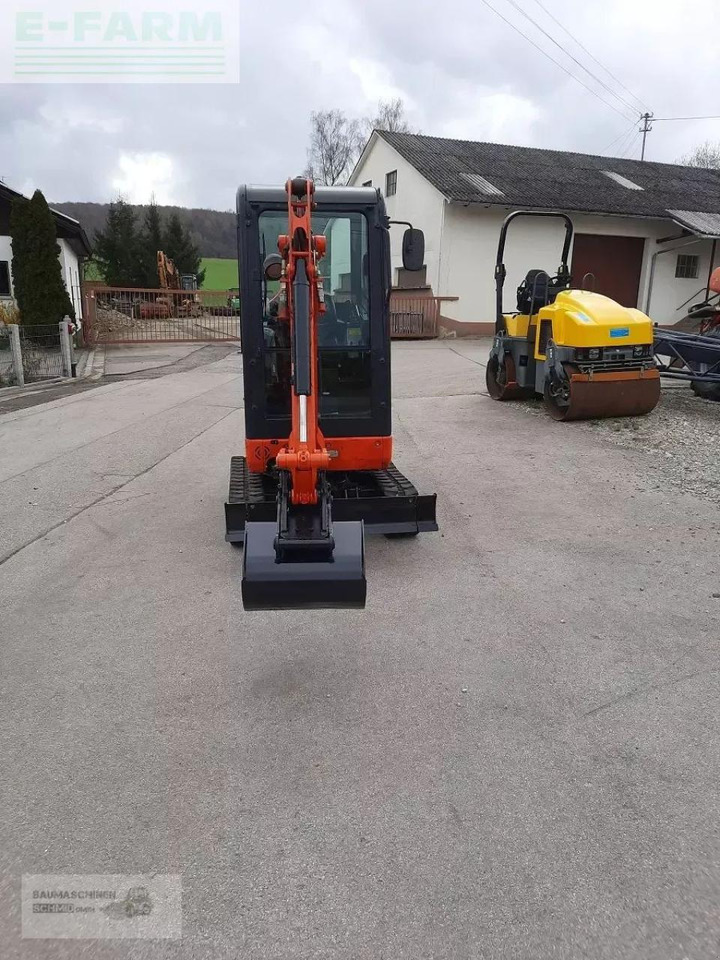 Kubota kx 016-4 - Minikotró: 2 kép. Kubota kx 016-4 - Minikotró: 2 kép.