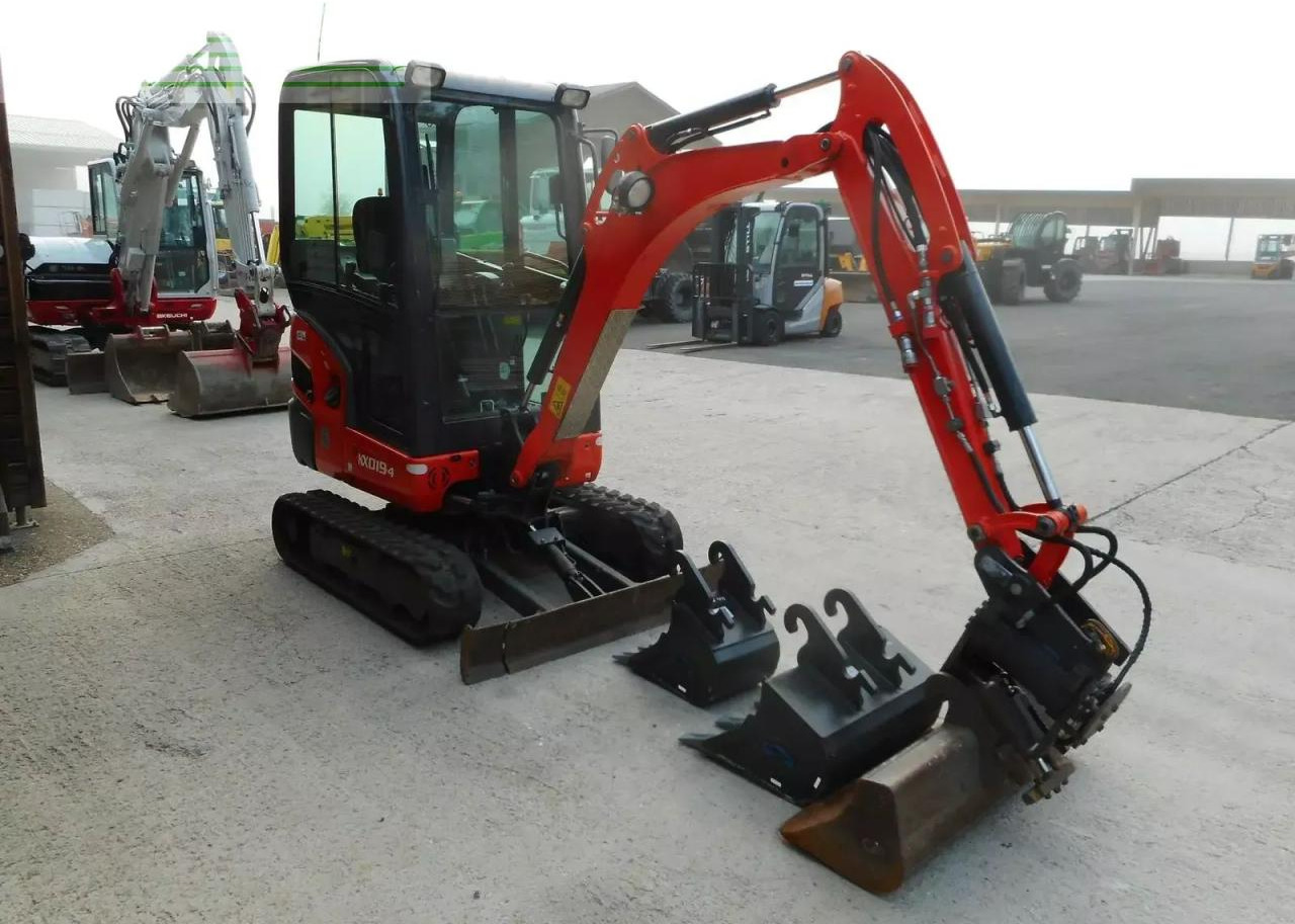 Kubota kx019-4 ( 1.855kg ) powertilt + hydr. sw - Minikotró: 5 kép. Kubota kx019-4 ( 1.855kg ) powertilt + hydr. sw - Minikotró: 5 kép.