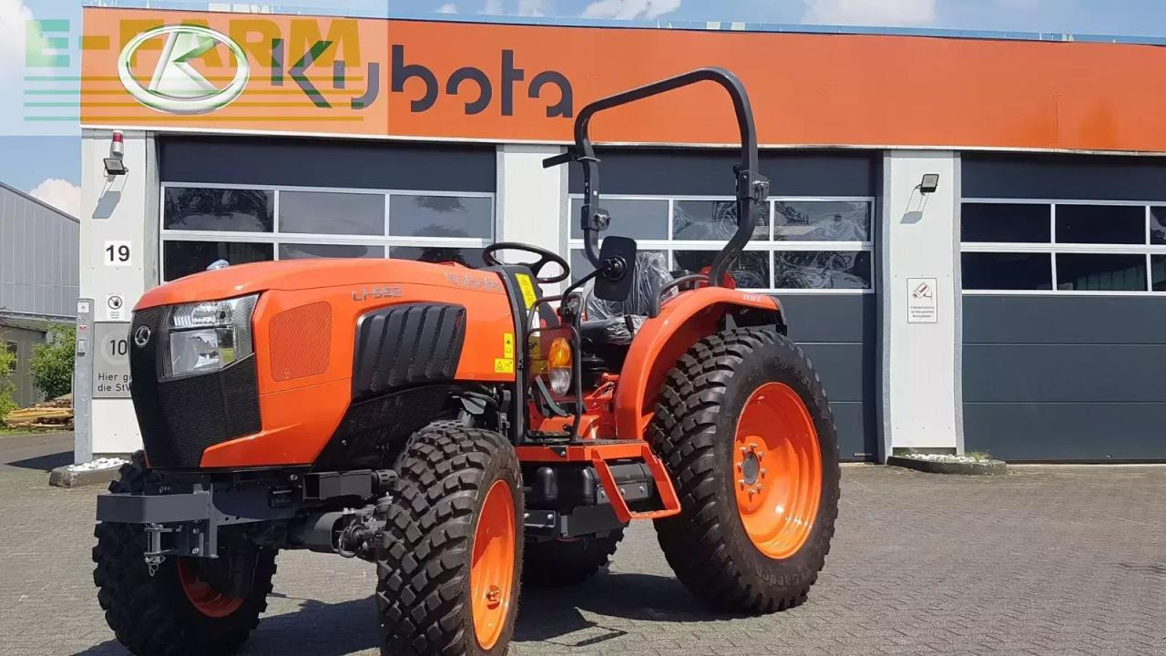 Traktor Kubota l1-552 rops: 7 kép.