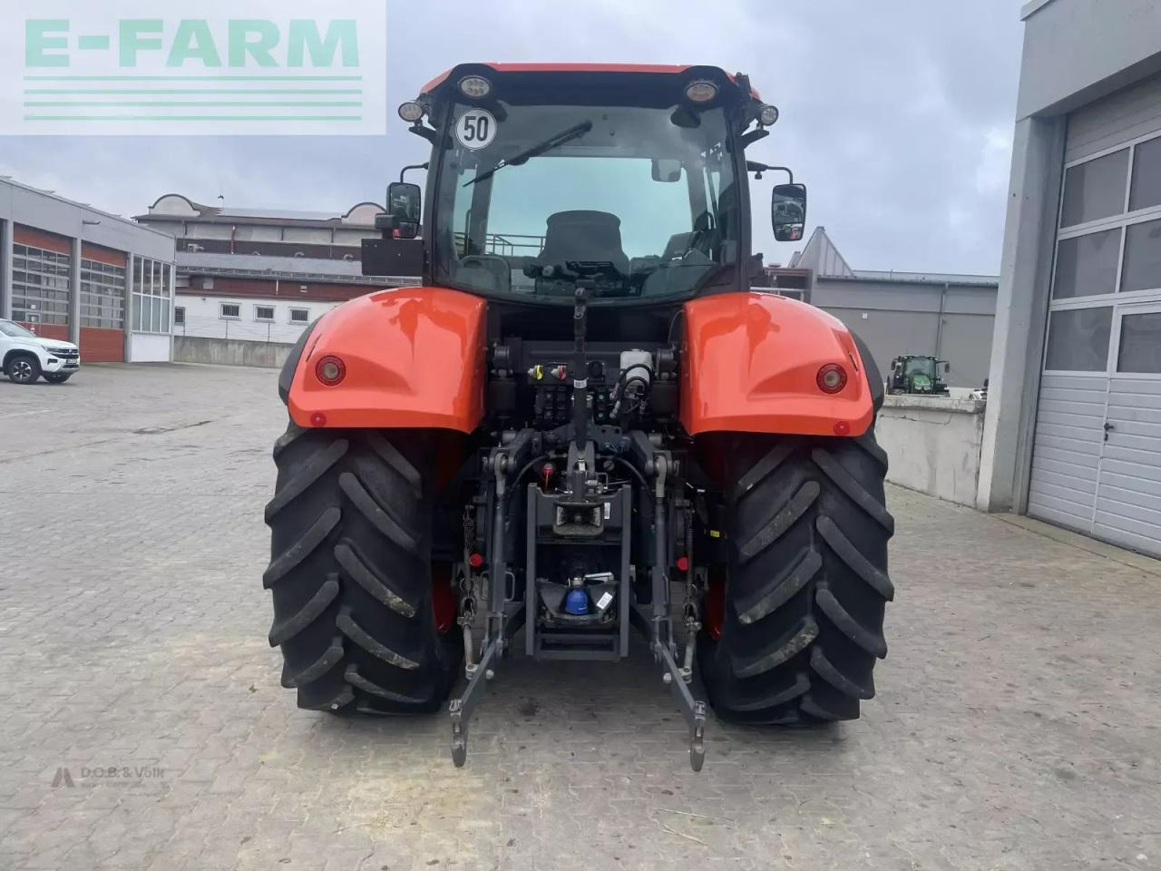 Kubota m 7153 - Traktor: 5 kép. Kubota m 7153 - Traktor: 5 kép.