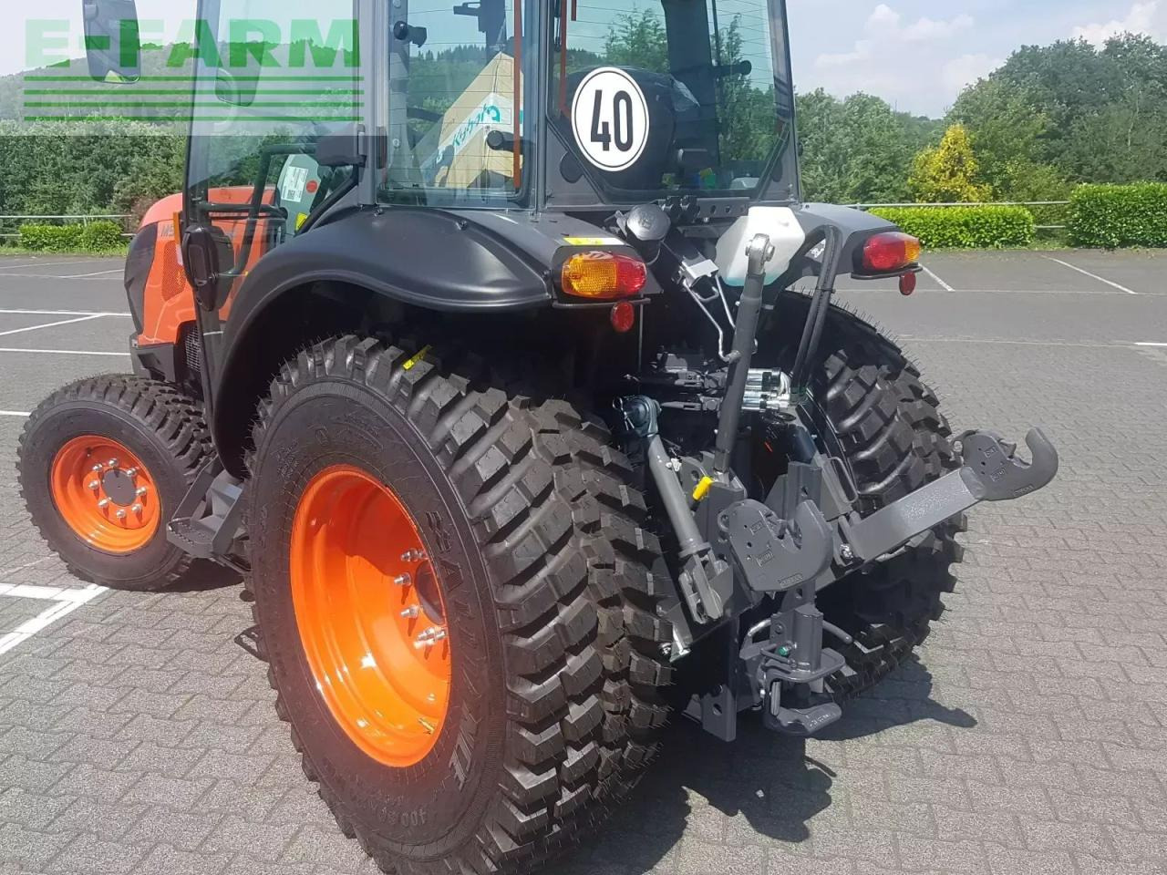 Traktor Kubota m5-072 narrow: 12 kép.