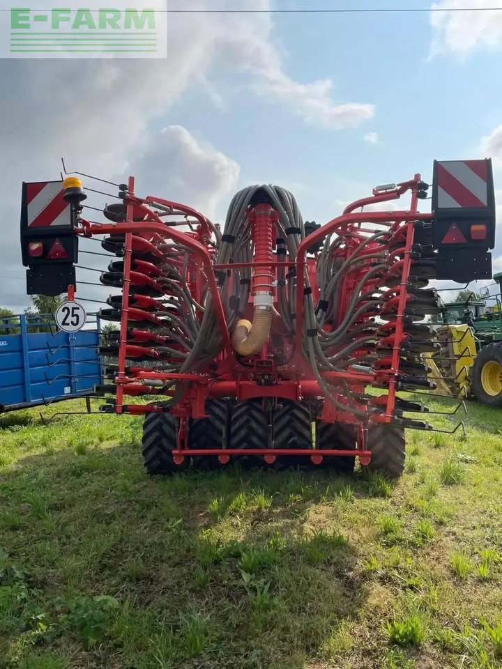 Kubota sc 1401 cf - Precíziós vetőgép: 2 kép. Kubota sc 1401 cf - Precíziós vetőgép: 2 kép.