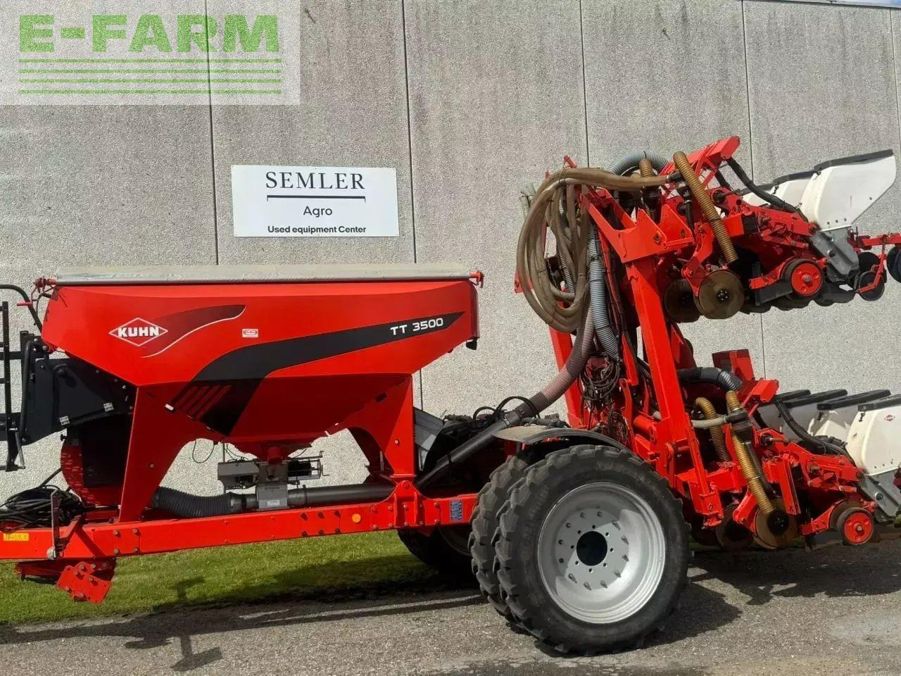 Kuhn 12 rk såmaskine - Szemenkénti vetőgép: 2 kép. Kuhn 12 rk såmaskine - Szemenkénti vetőgép: 2 kép.