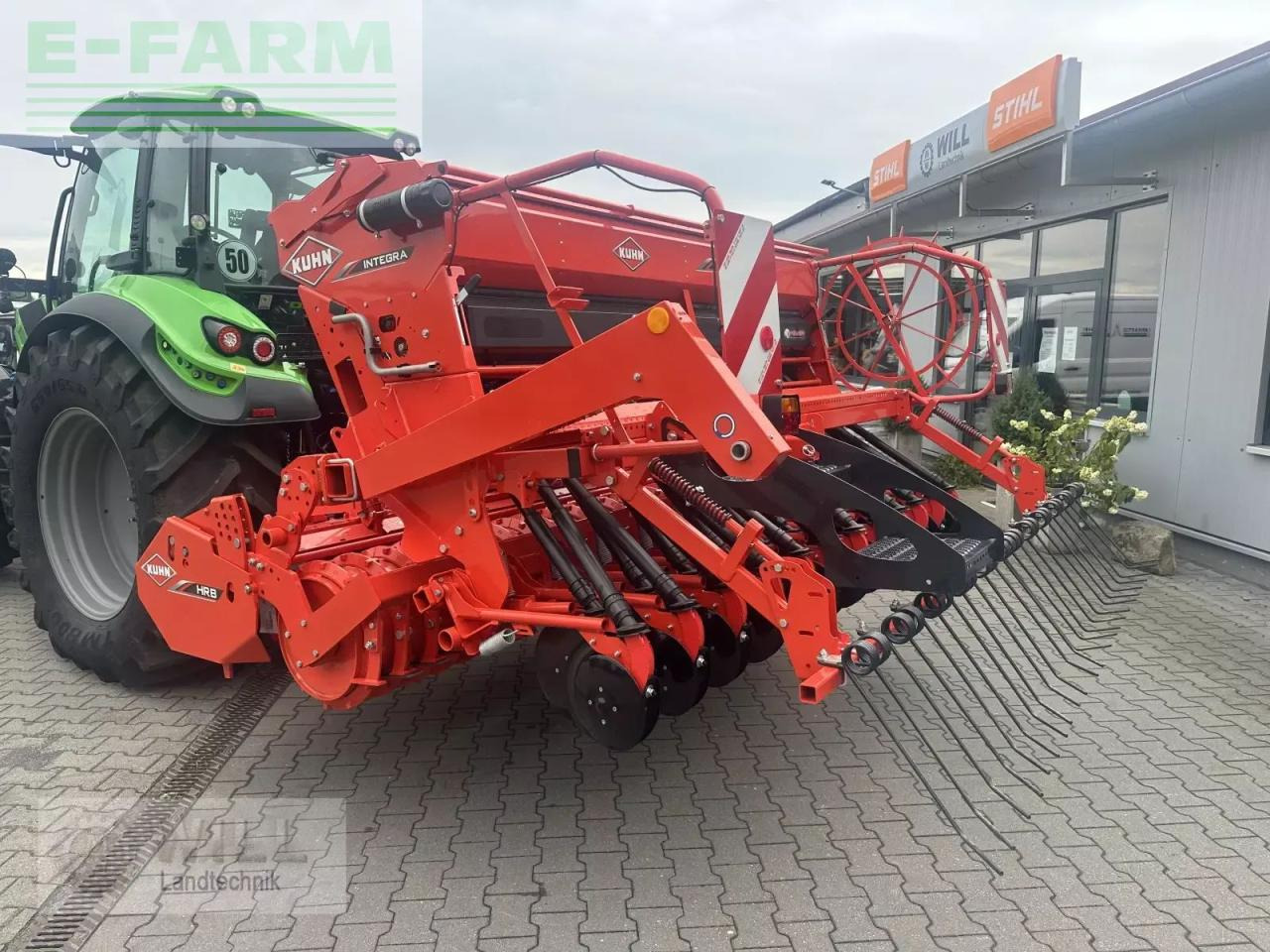 Kuhn combiliner integra - Kombinált vetőgép: 2 kép. Kuhn combiliner integra - Kombinált vetőgép: 2 kép.