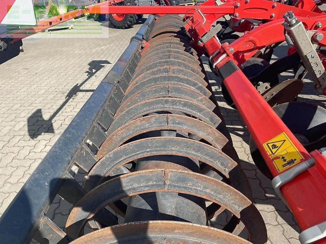 Kultivátor Kuhn cultimer l400r: 7 kép.