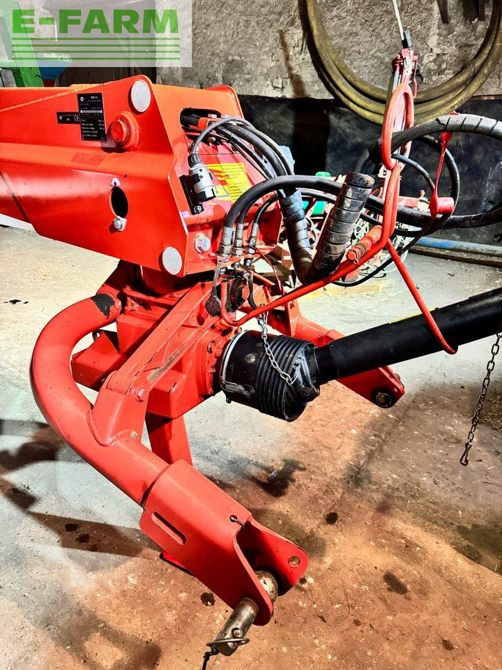 Kuhn fc 303 gl - Fűkasza: 3 kép. Kuhn fc 303 gl - Fűkasza: 3 kép.