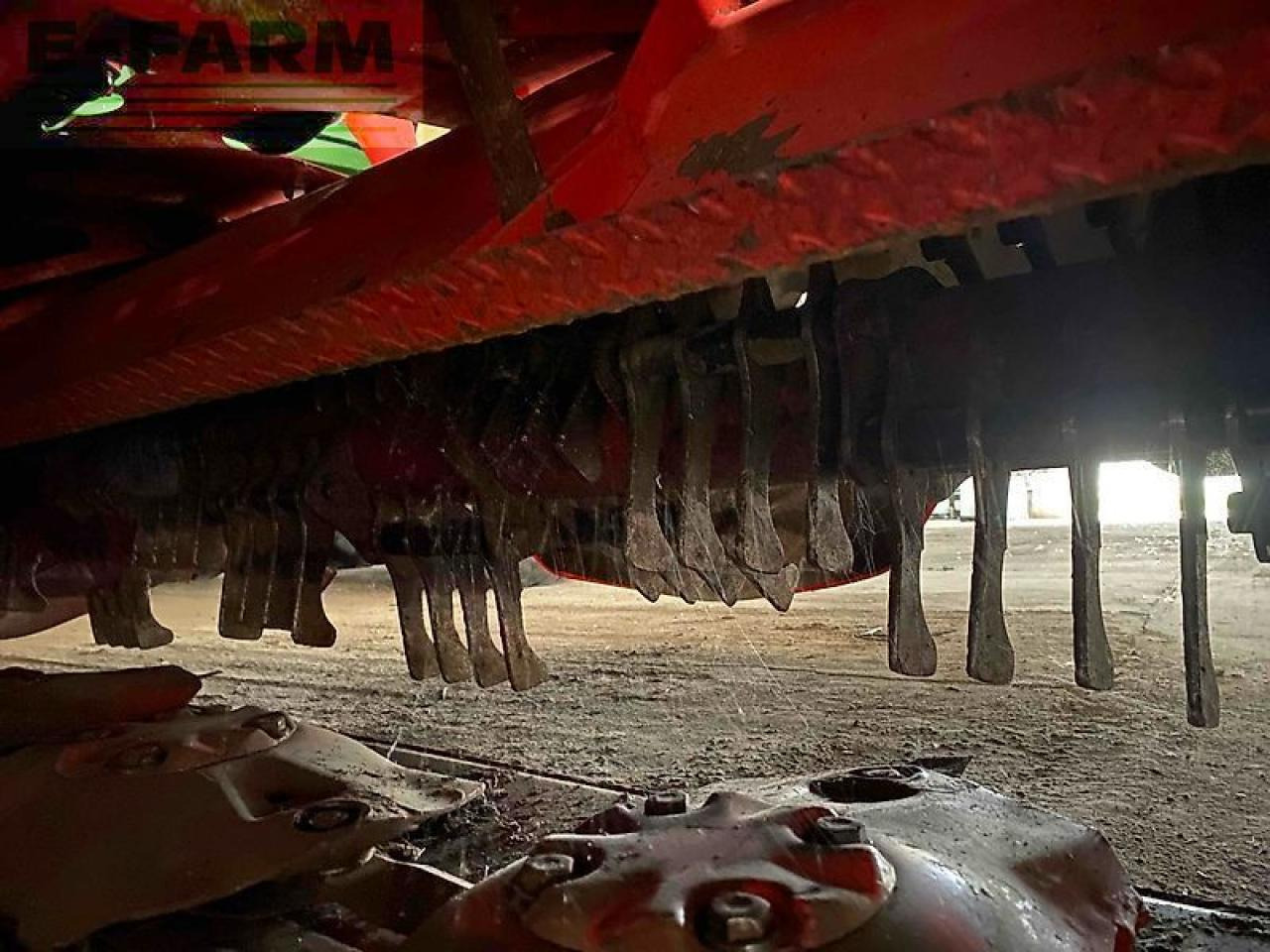 Kuhn fc 883-ff ra - Fűkasza: 5 kép. Kuhn fc 883-ff ra - Fűkasza: 5 kép.