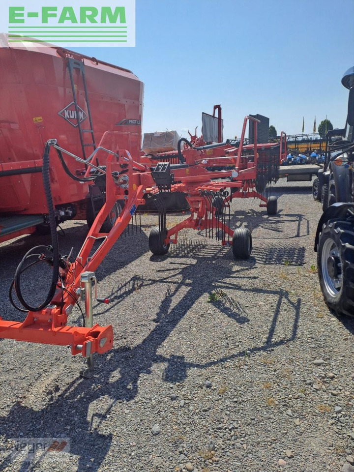Kuhn ga 6632 - Szénaforgató: 1 kép. Kuhn ga 6632 - Szénaforgató: 1 kép.