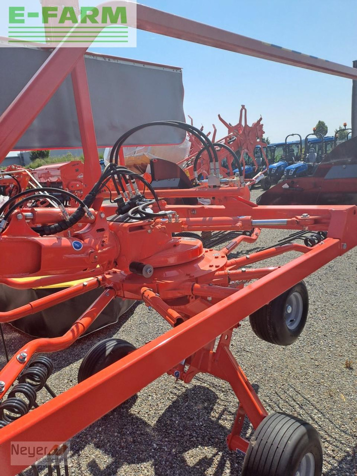 Kuhn ga 6632 - Szénaforgató: 5 kép. Kuhn ga 6632 - Szénaforgató: 5 kép.