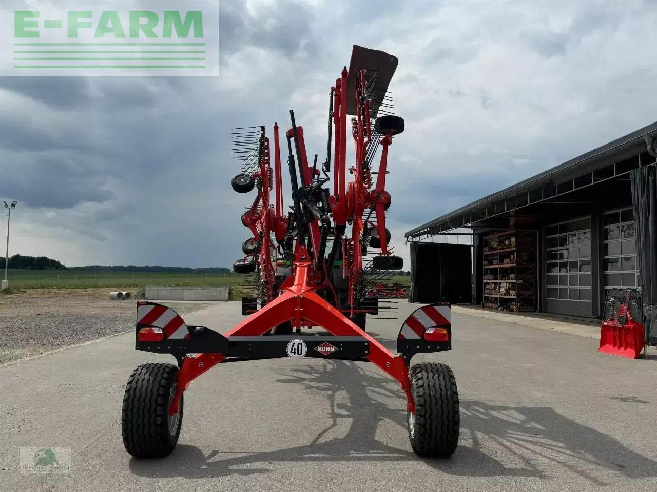 Kuhn ga 8030 - Szénaforgató: 3 kép. Kuhn ga 8030 - Szénaforgató: 3 kép.