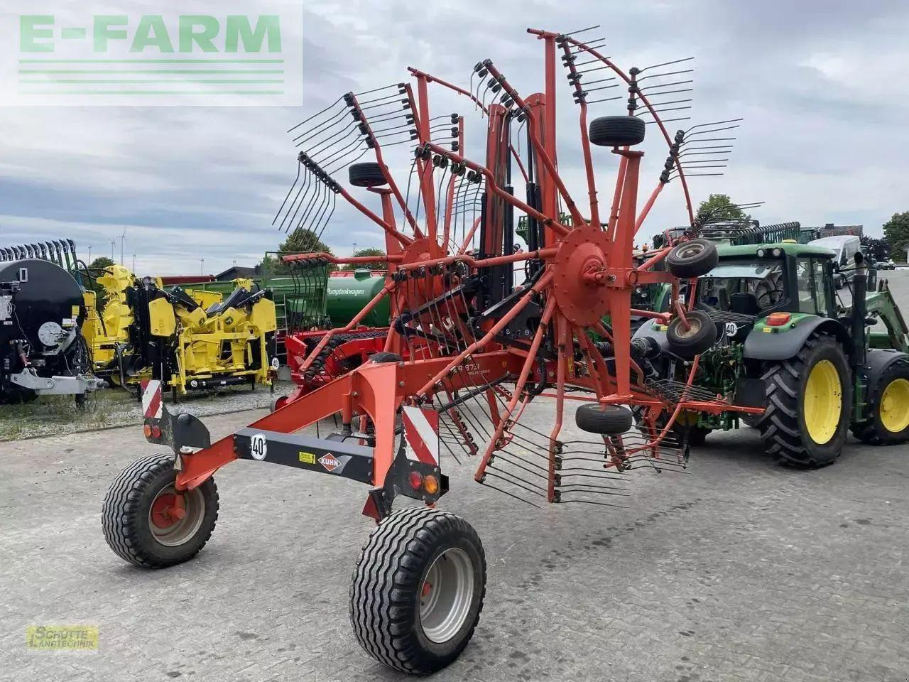Kuhn ga 8731 - Szénaforgató: 5 kép. Kuhn ga 8731 - Szénaforgató: 5 kép.