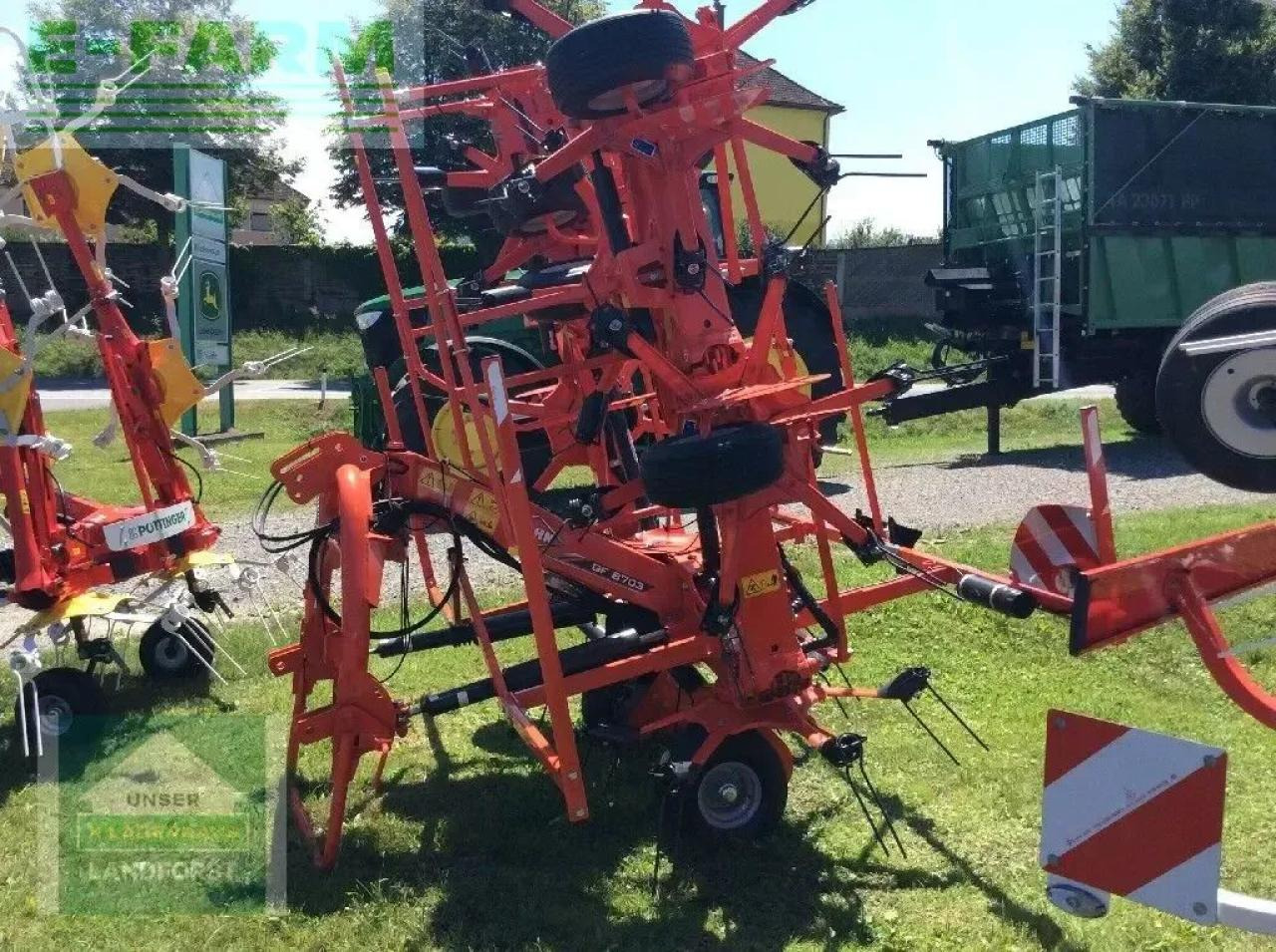 Kuhn gf 8703 - Szénaforgató: 3 kép. Kuhn gf 8703 - Szénaforgató: 3 kép.