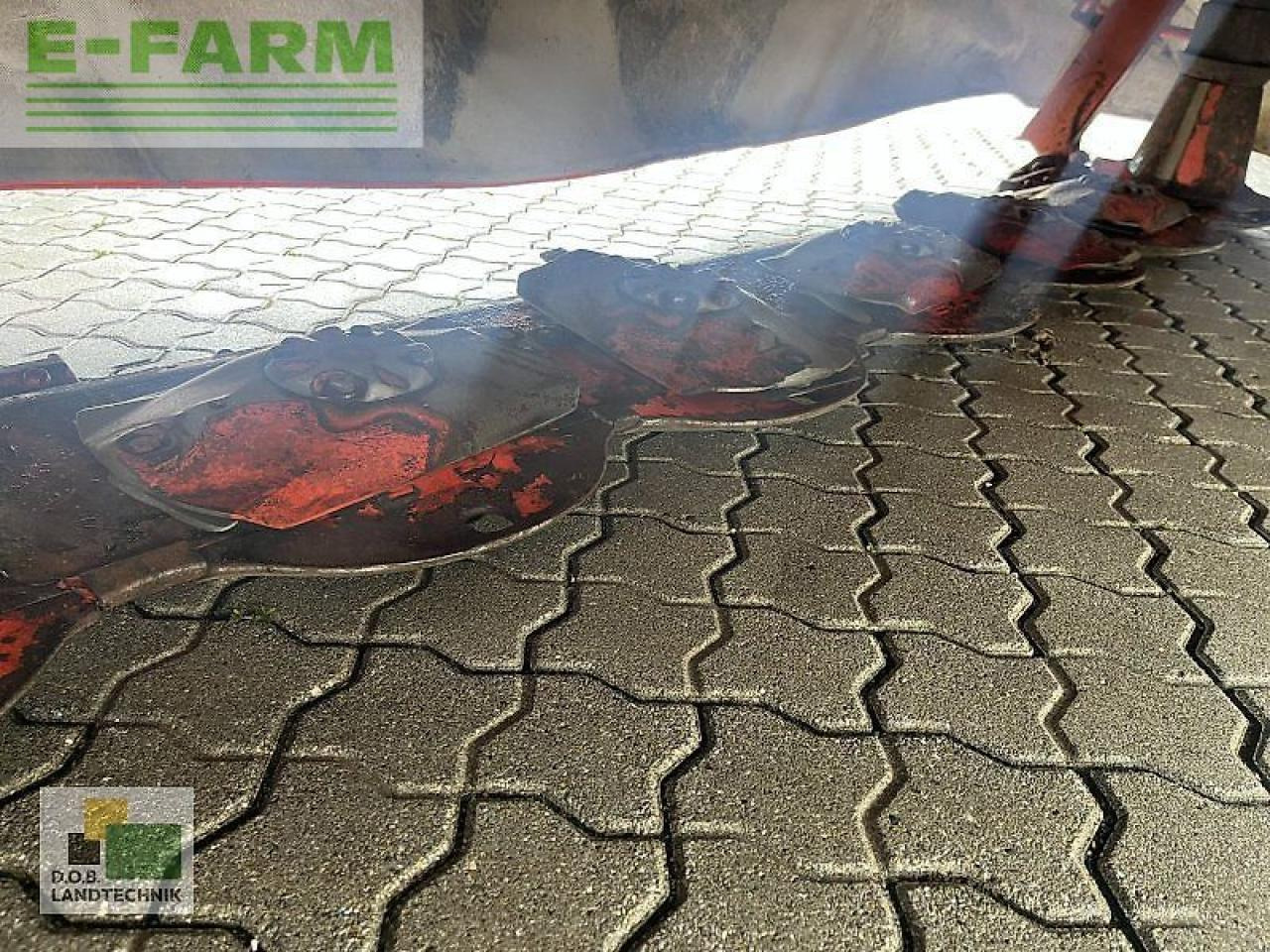 Kuhn gmd 8730 fastfit - Fűkasza: 4 kép. Kuhn gmd 8730 fastfit - Fűkasza: 4 kép.