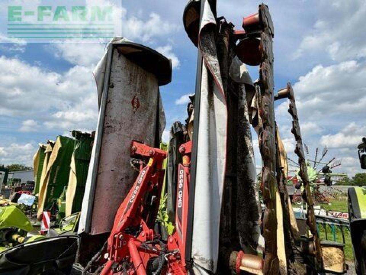 Kuhn gmd 9530 - ff + gmd 310 f - ff, mähwerkkombinati - Fűkasza: 4 kép. Kuhn gmd 9530 - ff + gmd 310 f - ff, mähwerkkombinati - Fűkasza: 4 kép.