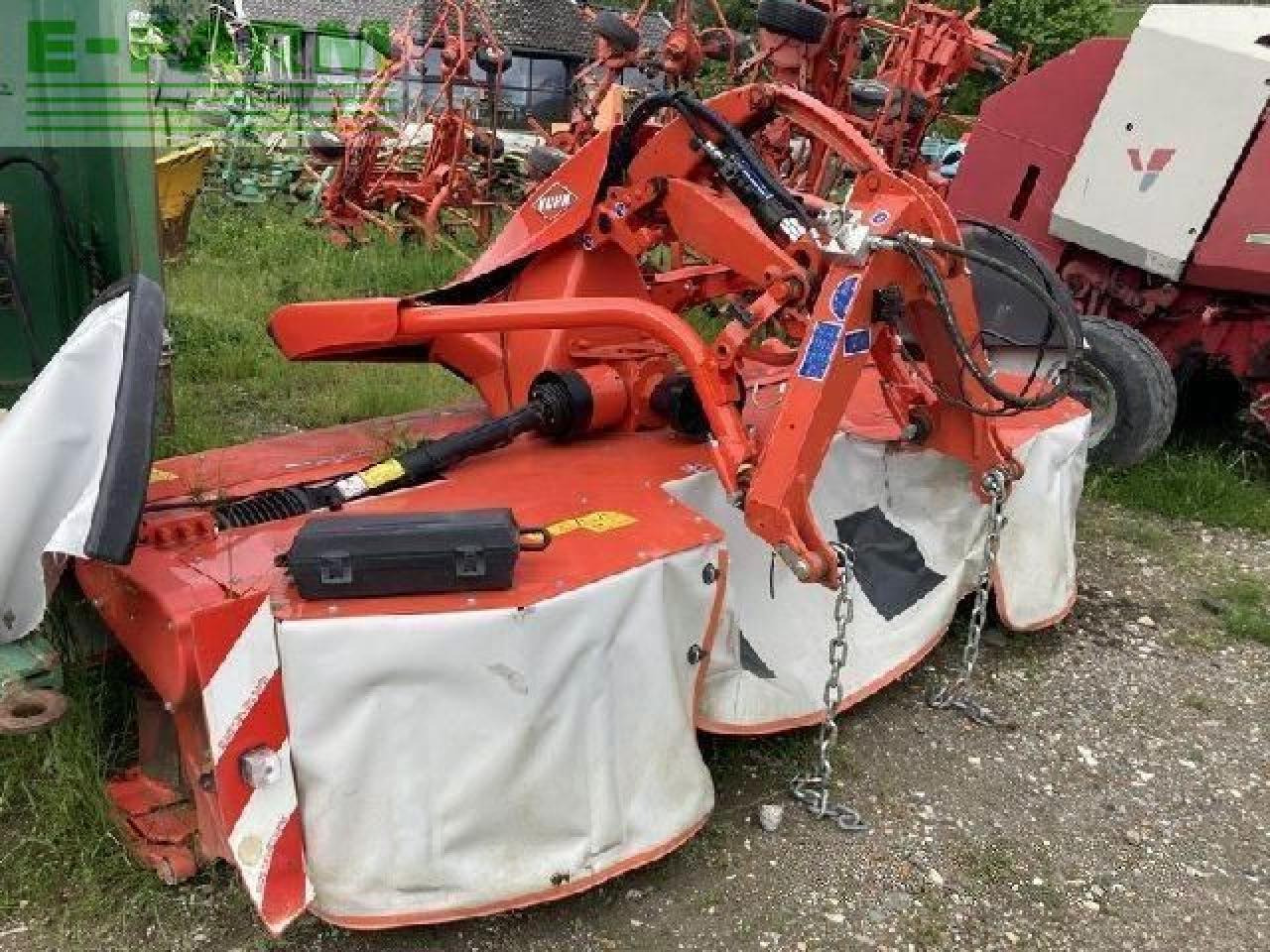Kuhn gmd3525f-ff - Fűkasza: 2 kép. Kuhn gmd3525f-ff - Fűkasza: 2 kép.