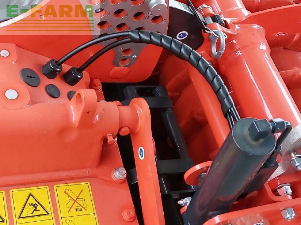 Talajművelő gep Kuhn hr 3020: 7 kép. Talajművelő gep Kuhn hr 3020: 7 kép.