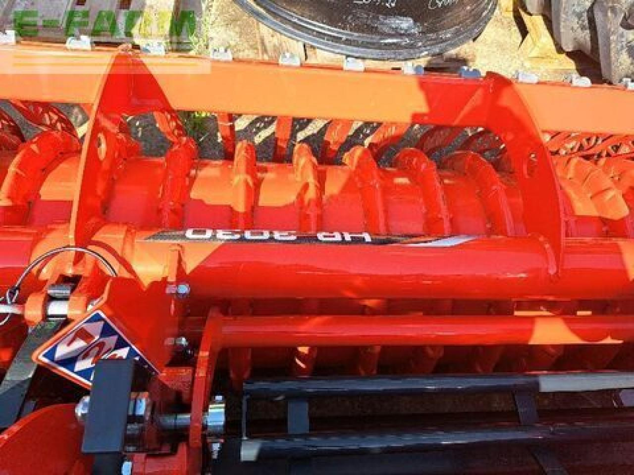 Kuhn hr3030 - Tárcsás borona: 5 kép. Kuhn hr3030 - Tárcsás borona: 5 kép.