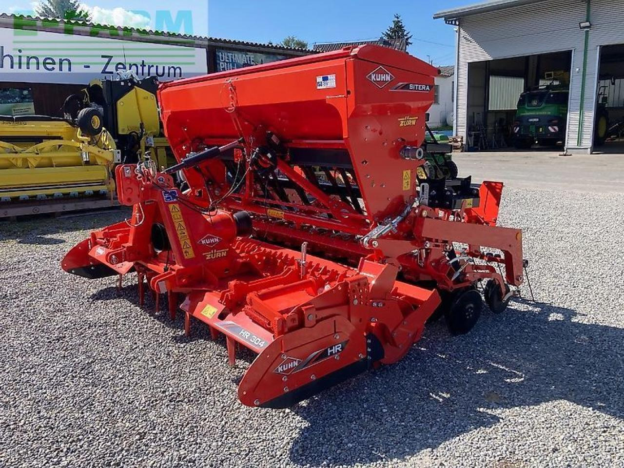 Kuhn hr304 d maxipacker - Talajművelő gep: 1 kép. Kuhn hr304 d maxipacker - Talajművelő gep: 1 kép.