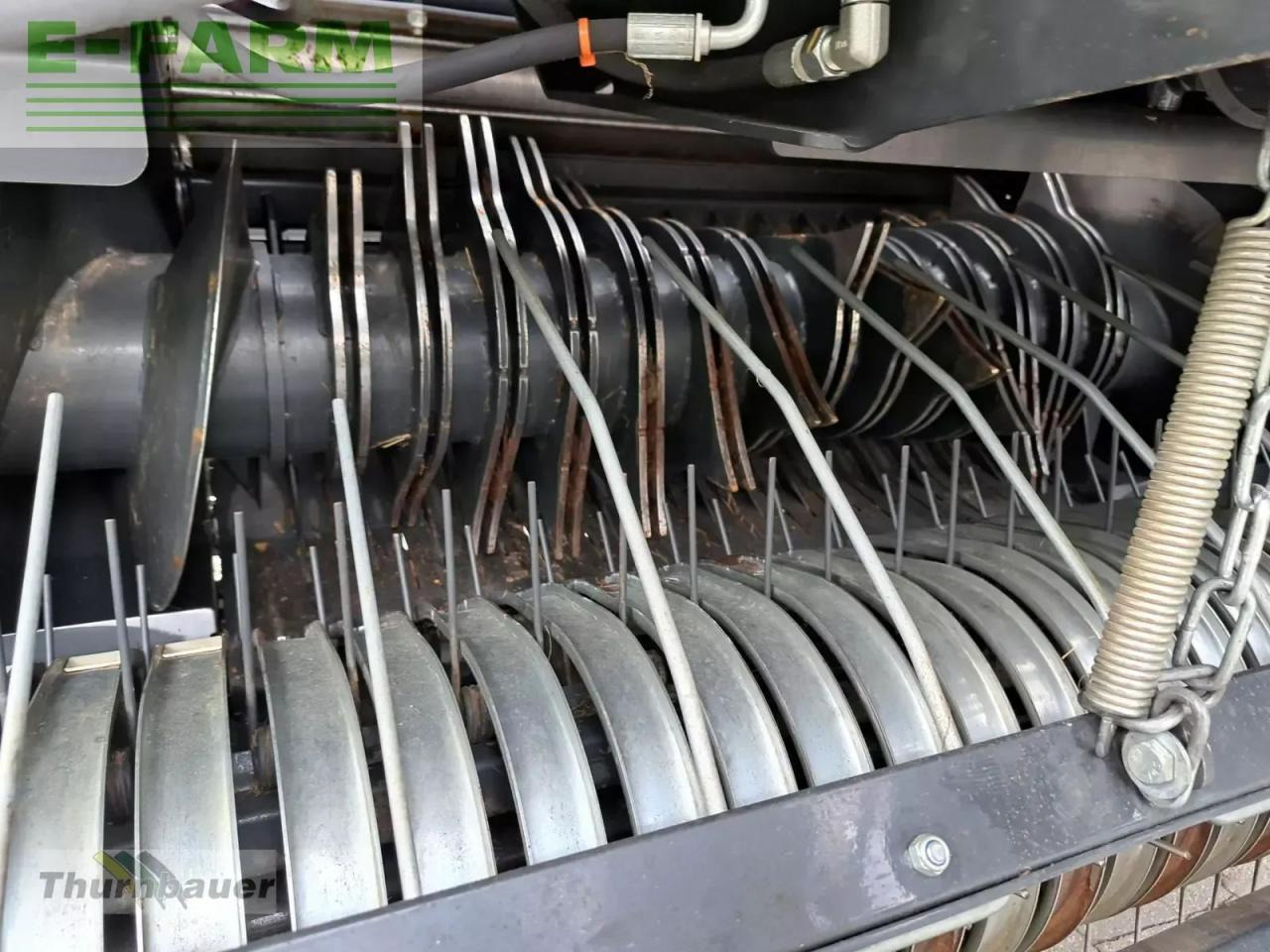 Kuhn i bio - Kocka bálázó: 5 kép. Kuhn i bio - Kocka bálázó: 5 kép.