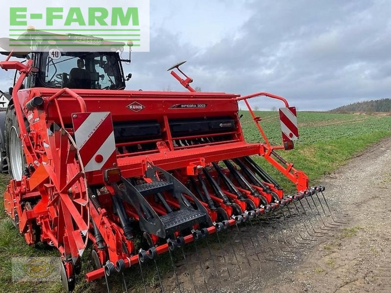Kuhn integra 3003 sd - Kombinált vetőgép: 1 kép. Kuhn integra 3003 sd - Kombinált vetőgép: 1 kép.