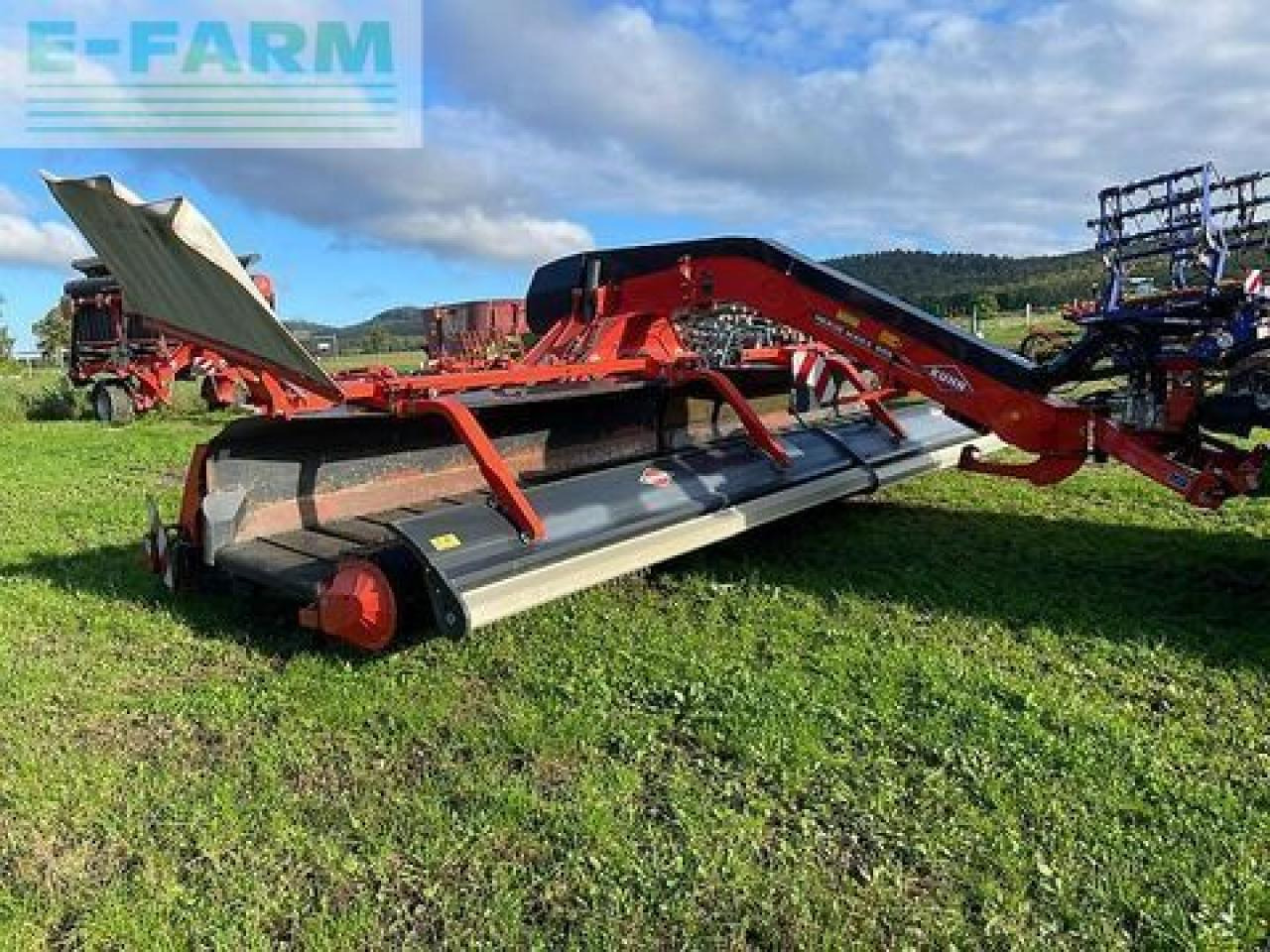 Kuhn merge maxx 950 - Szénaforgató: 5 kép. Kuhn merge maxx 950 - Szénaforgató: 5 kép.