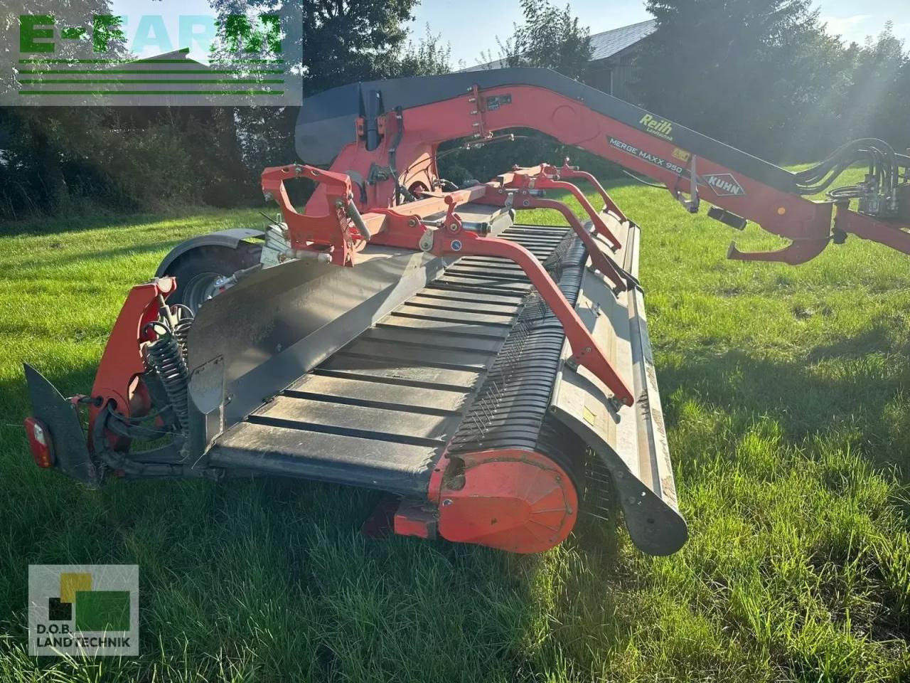 Kuhn merge maxx 950 - Szénaforgató: 2 kép. Kuhn merge maxx 950 - Szénaforgató: 2 kép.