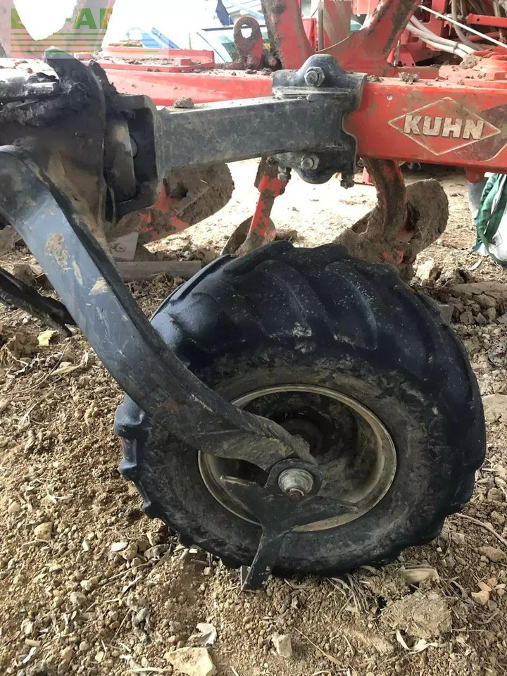 Kuhn multi master 152.4e - Eke: 5 kép. Kuhn multi master 152.4e - Eke: 5 kép.