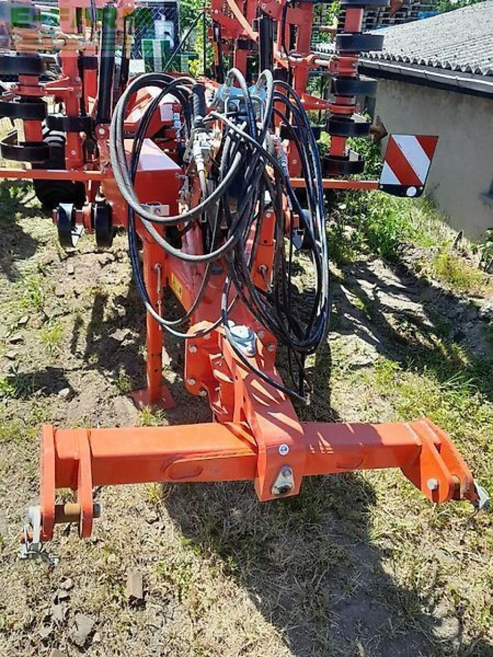 Kuhn prolander 6000 - Kombinált vetőgép: 5 kép. Kuhn prolander 6000 - Kombinált vetőgép: 5 kép.