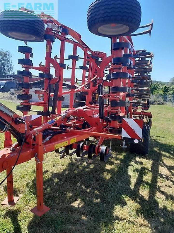 Kuhn prolander 6000 - Kombinált vetőgép: 1 kép. Kuhn prolander 6000 - Kombinált vetőgép: 1 kép.