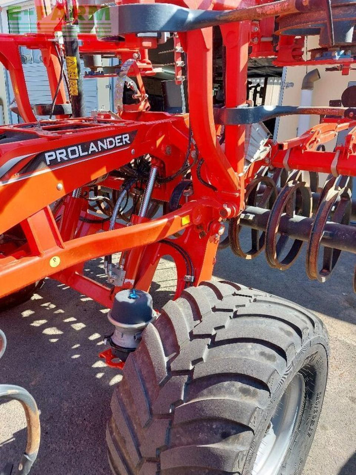 Kuhn prolander 7500 mit upgrade der zusätzl. stützrad - Kultivátor: 4 kép. Kuhn prolander 7500 mit upgrade der zusätzl. stützrad - Kultivátor: 4 kép.