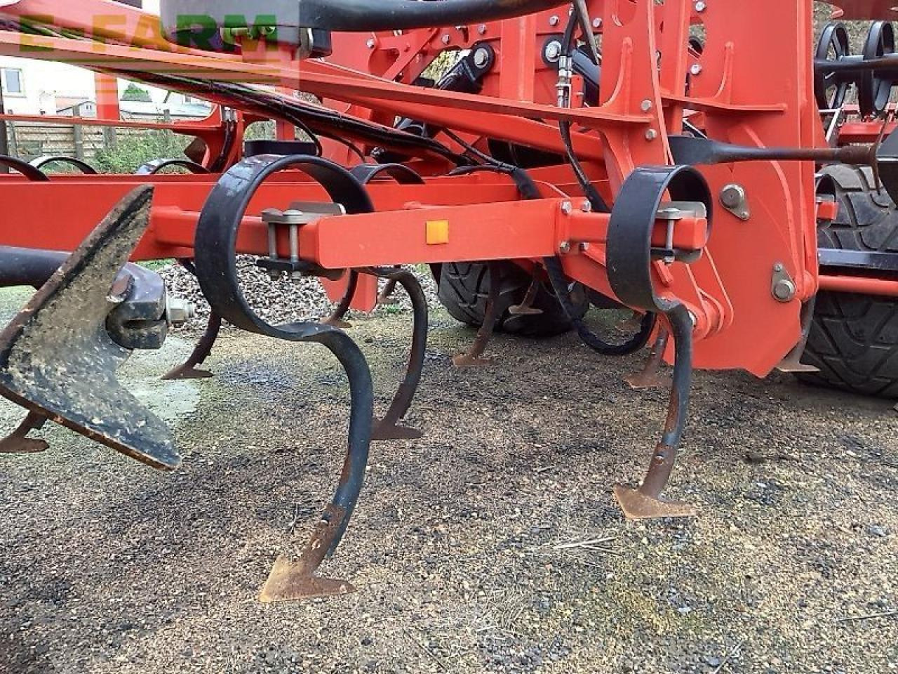 Kuhn prolander 9000 - Kultivátor: 4 kép. Kuhn prolander 9000 - Kultivátor: 4 kép.