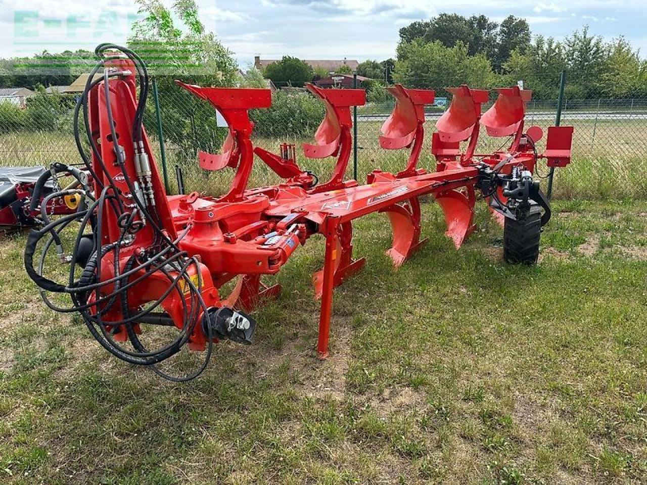 Kuhn vari-master 153 5 (4e+1) - Eke: 1 kép. Kuhn vari-master 153 5 (4e+1) - Eke: 1 kép.