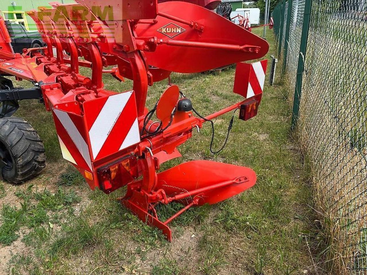 Kuhn vari-master 153 5 (4e+1) - Eke: 3 kép. Kuhn vari-master 153 5 (4e+1) - Eke: 3 kép.