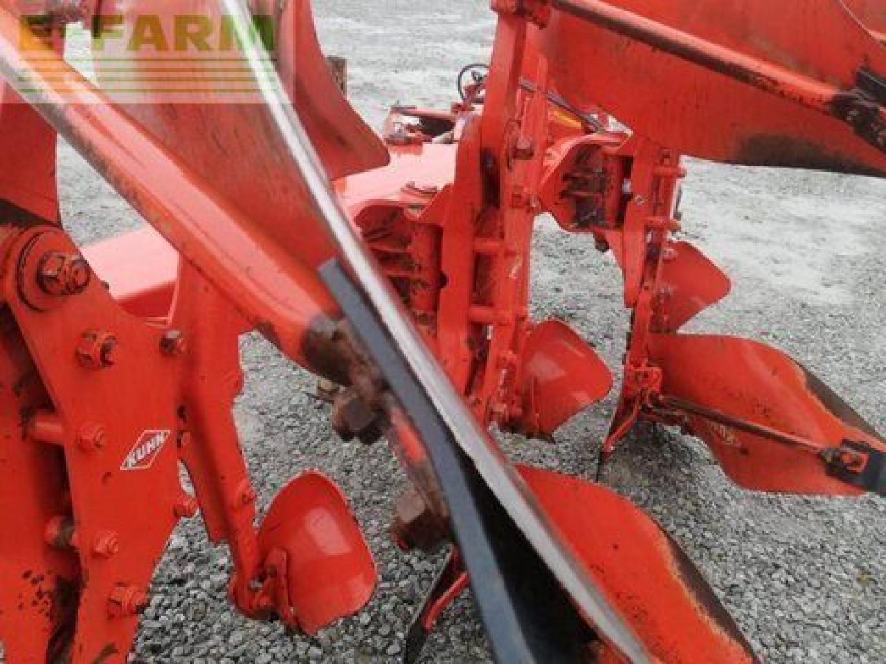 Kuhn vari-master 153 - Eke: 3 kép. Kuhn vari-master 153 - Eke: 3 kép.