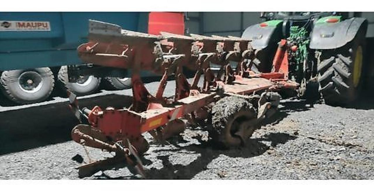 Kuhn varimaster 153 - Eke: 1 kép. Kuhn varimaster 153 - Eke: 1 kép.