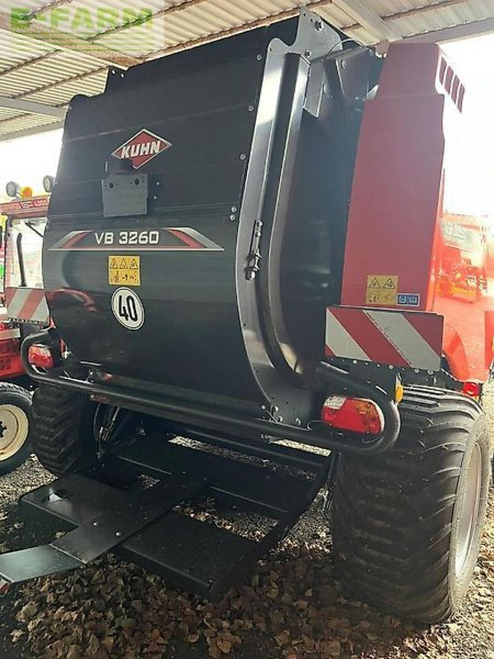 Kuhn vb 3260 - Kocka bálázó: 3 kép. Kuhn vb 3260 - Kocka bálázó: 3 kép.