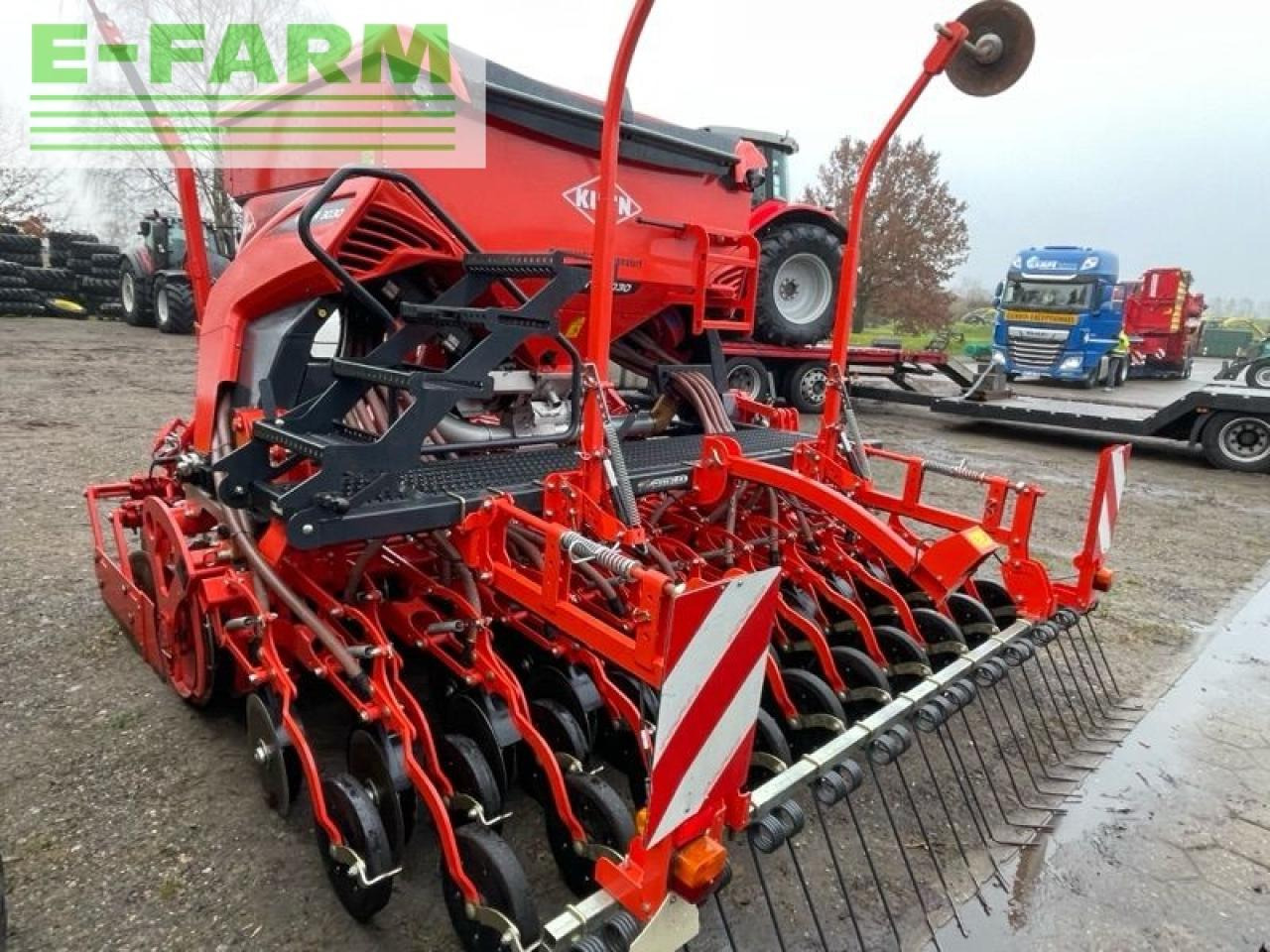 Kuhn venta 3030-20 isobus - Szemenkénti vetőgép: 2 kép. Kuhn venta 3030-20 isobus - Szemenkénti vetőgép: 2 kép.