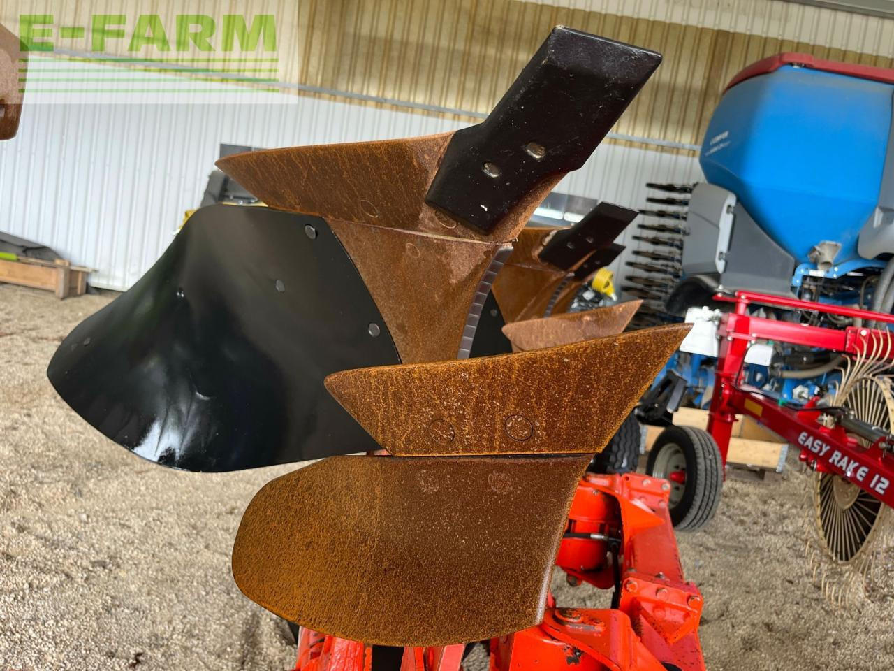 Kuhn vm 123 - Eke: 4 kép. Kuhn vm 123 - Eke: 4 kép.