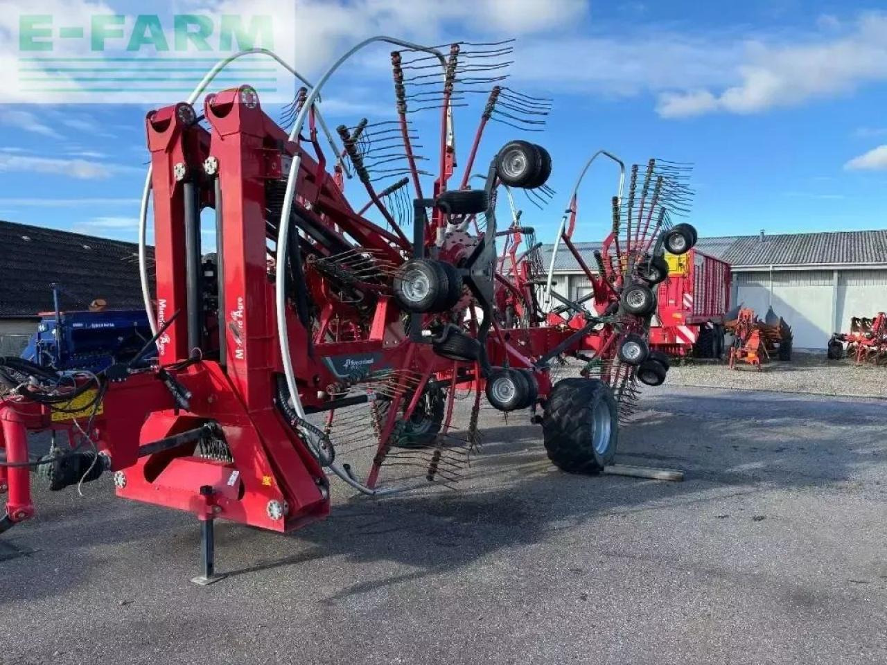 Kverneland 97150c - Szénaforgató: 1 kép. Kverneland 97150c - Szénaforgató: 1 kép.