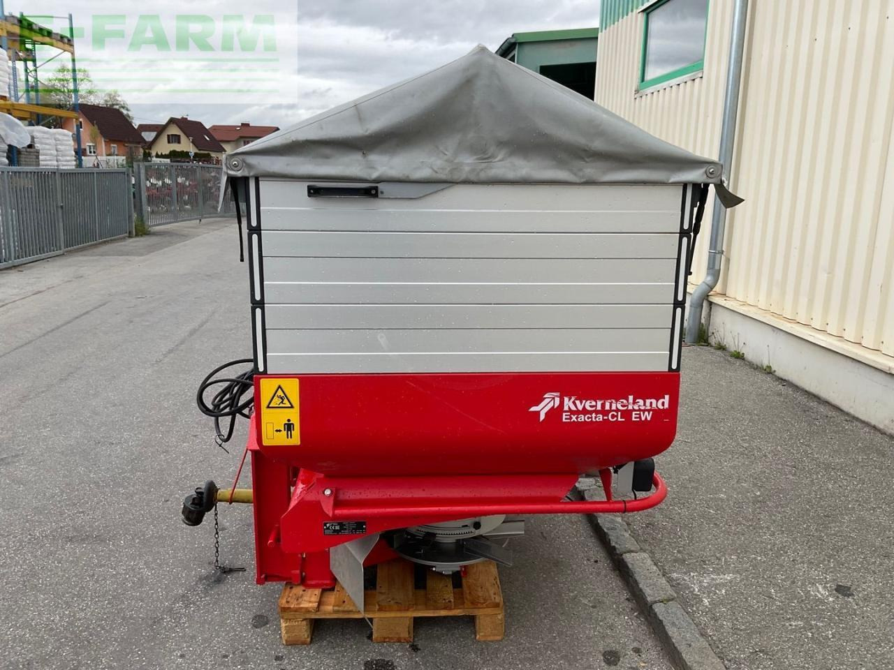 Kverneland Exacta CL EW - Műtrágyaszóró: 2 kép. Kverneland Exacta CL EW - Műtrágyaszóró: 2 kép.