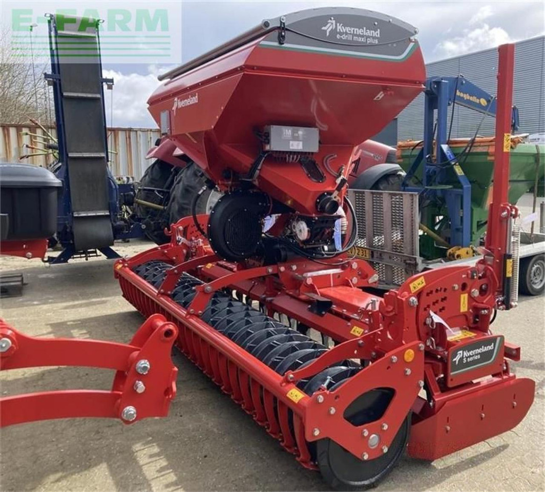 Kverneland e-maxidrill s series acpohxx - Kombinált vetőgép: 3 kép. Kverneland e-maxidrill s series acpohxx - Kombinált vetőgép: 3 kép.