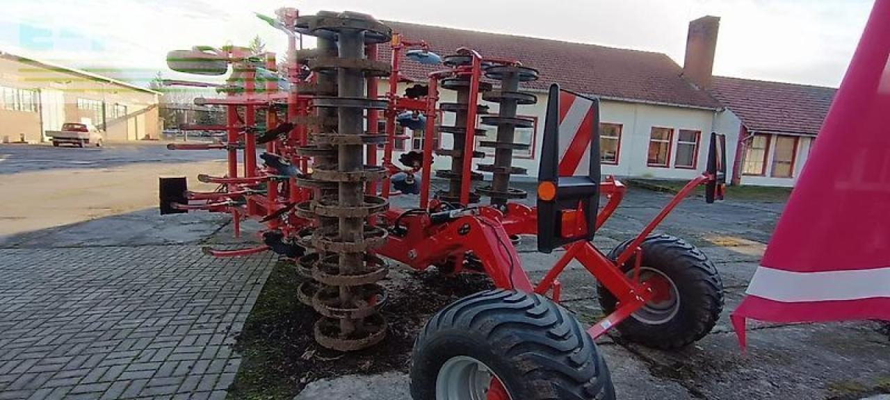 Kverneland enduro pro 5000t - Kultivátor: 4 kép. Kverneland enduro pro 5000t - Kultivátor: 4 kép.