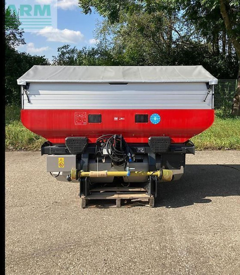 Kverneland exacta cl w pro 1300 - Műtrágyaszóró: 1 kép. Kverneland exacta cl w pro 1300 - Műtrágyaszóró: 1 kép.