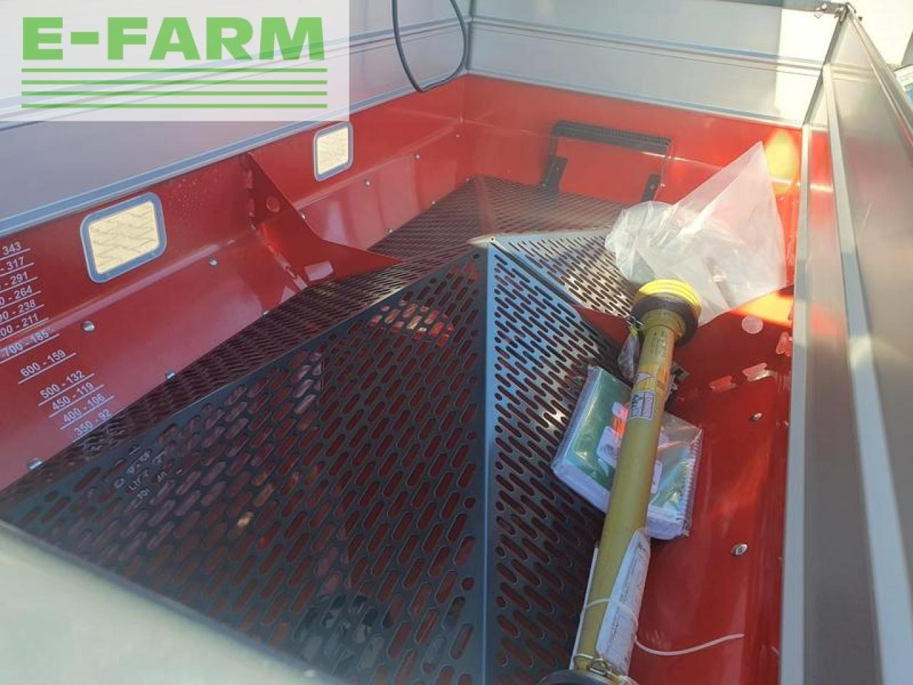 Műtrágyaszóró Kverneland exacta tl: 6 kép.