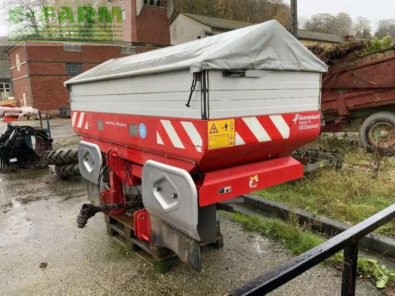 Kverneland exacta tl geospread - Műtrágyaszóró: 2 kép. Kverneland exacta tl geospread - Műtrágyaszóró: 2 kép.