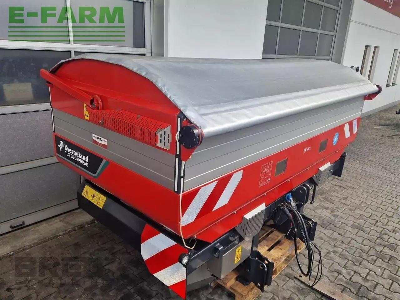 Kverneland exacta tlx 1875 geo s - Műtrágyaszóró: 5 kép. Kverneland exacta tlx 1875 geo s - Műtrágyaszóró: 5 kép.