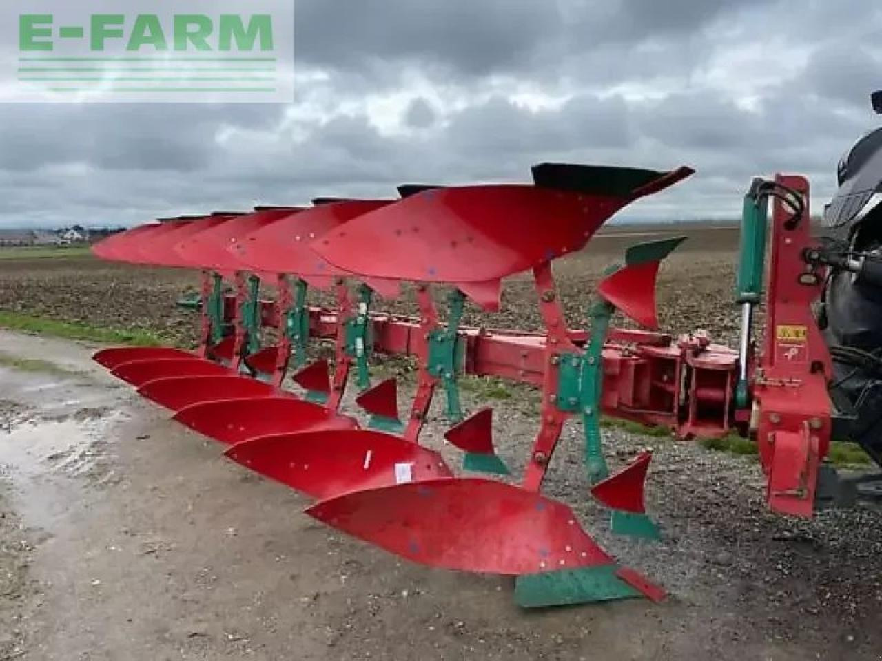 Kverneland lb 6 corps - Eke: 1 kép. Kverneland lb 6 corps - Eke: 1 kép.