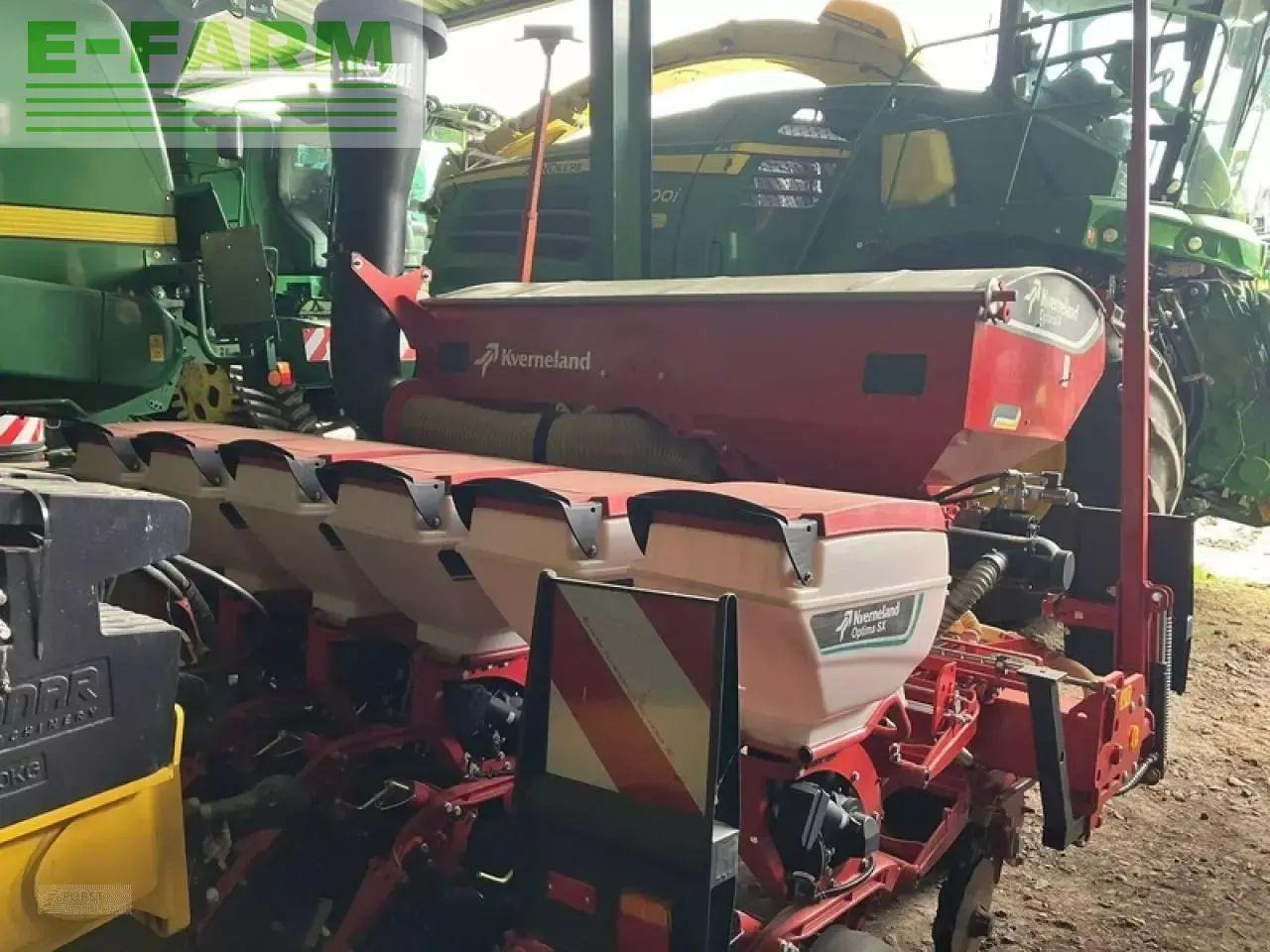 Kverneland optima - Precíziós vetőgép: 3 kép. Kverneland optima - Precíziós vetőgép: 3 kép.